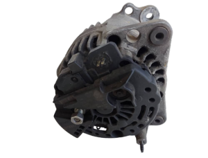 Alternador usado perfecto estado aplica para SEAT Toledo y Wolswagen Bora año 2004 al 2007